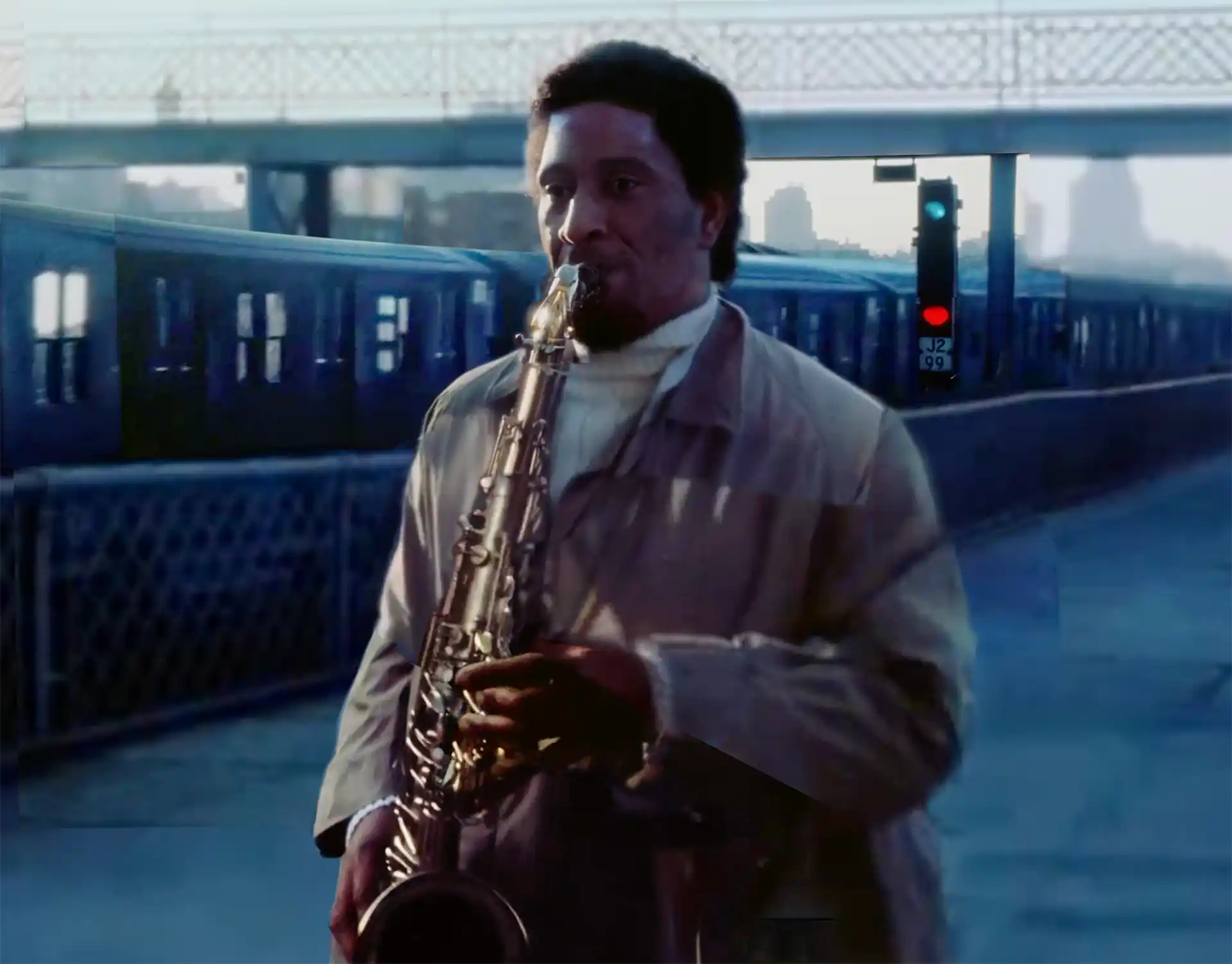 Sonny Rollins playing the Williamsburg Bridge Sonny Rollins playing the Williamsburg Bridge
